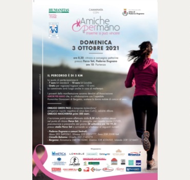 CAMMINATA CON AMICHE PER MANO