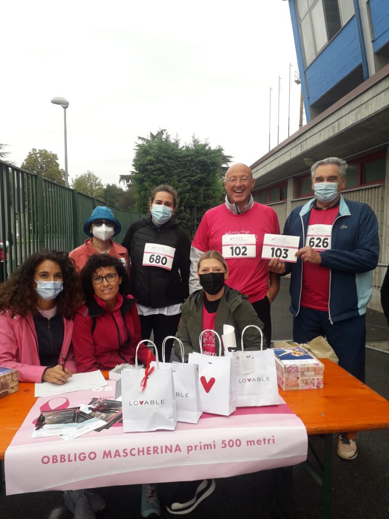 CAMMINATA CON AMICHE PER MANO – foto 3